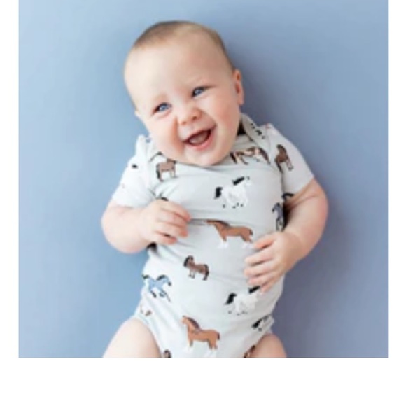 Kyte BABY Horse print short sleeve onesie NWT - Picture 1 of 3